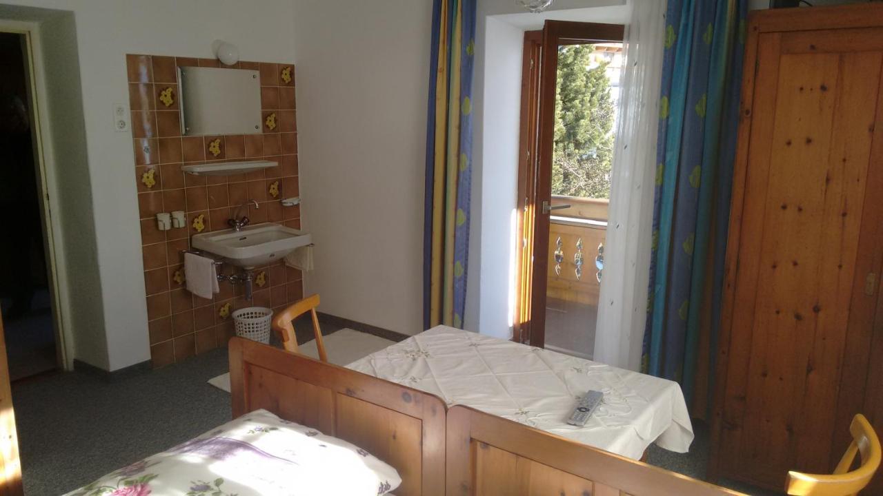 Gaestehaus Schoepf Elsa Langenfeld Bagian luar foto