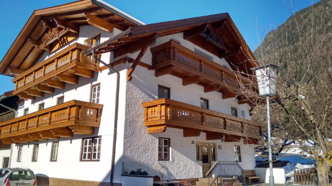 Gaestehaus Schoepf Elsa Langenfeld Bagian luar foto